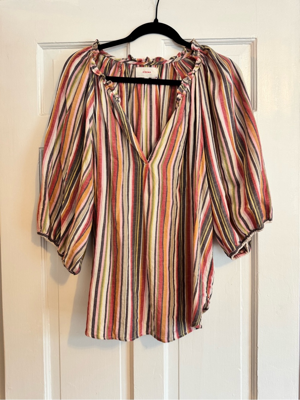 XiRENA Jules V-Neck Bubble Sleeve Top in Sunshade Stripes, XL
